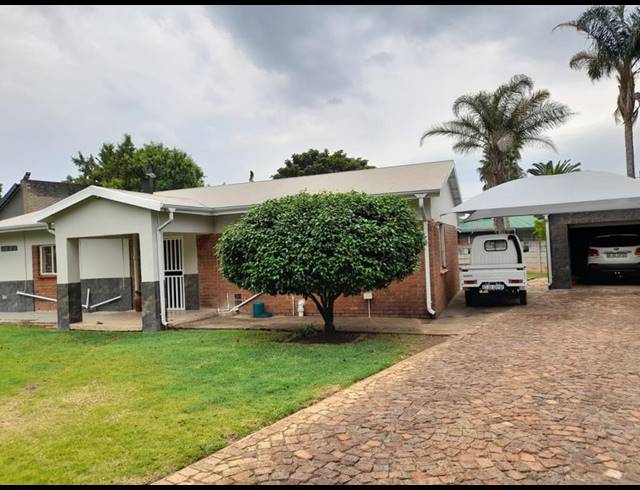 3 BEDROOM PROPERTY TO RENT IN DAL FOUCHE